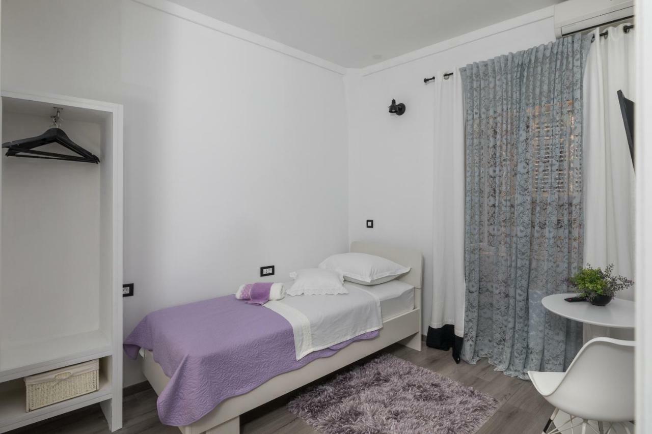 Tomasi One Guest house